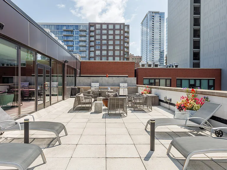 The Scott Residences — Photo 27