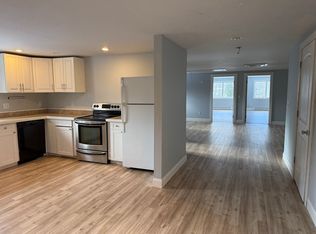 941 Gardiner Rd #B, Dresden, ME 04342