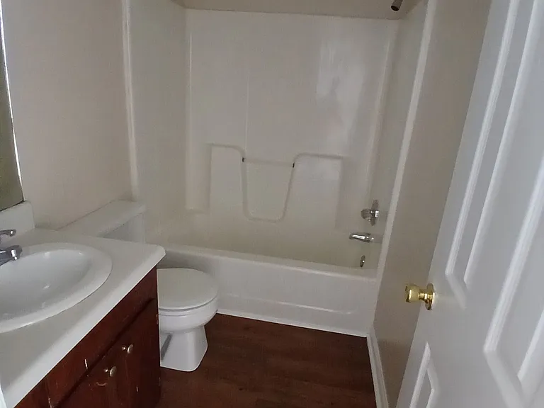 680 Hiwassee Ave NE #4 — Photo 6