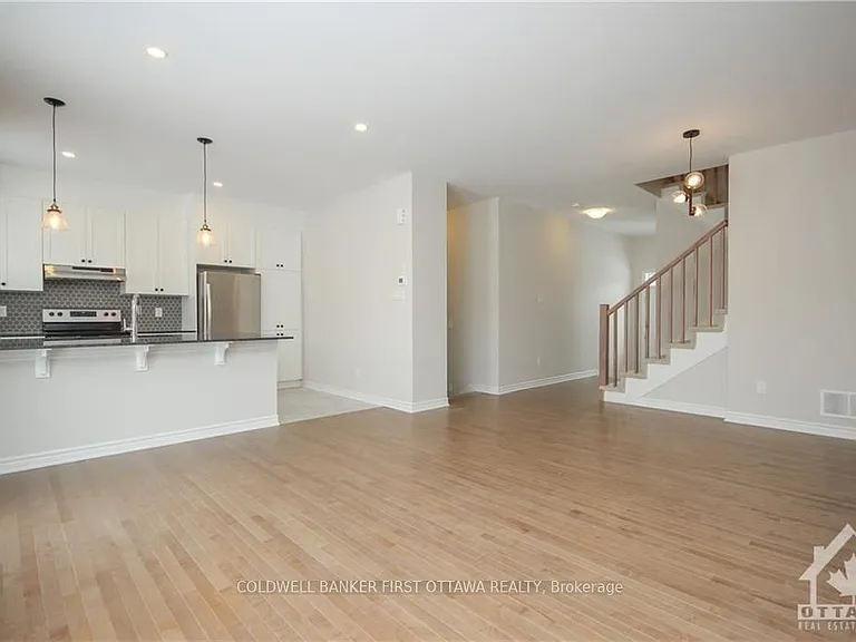 72 Focality Cres — Photo 9