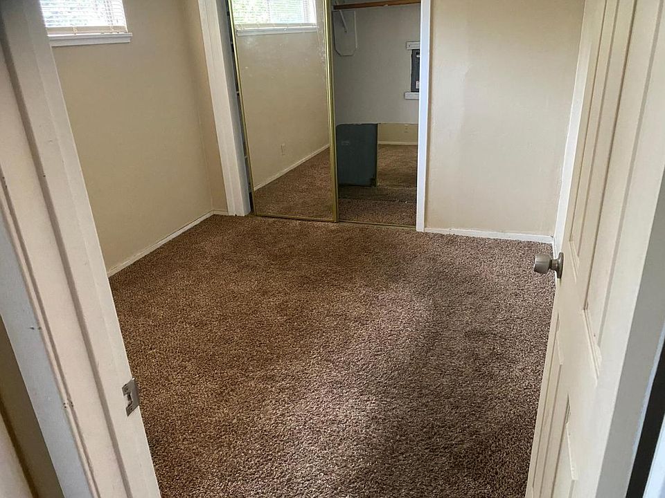 2nd image of 3893 Pioneer Trl #2