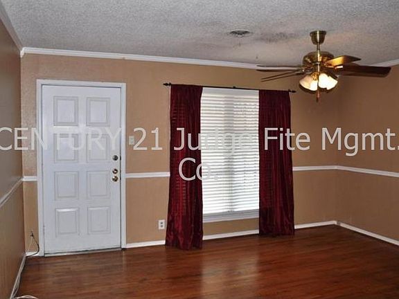 2nd image of 331 E Cherry St