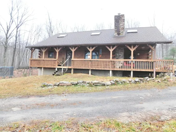 797 Clarion Ln, Altoona, PA 16602