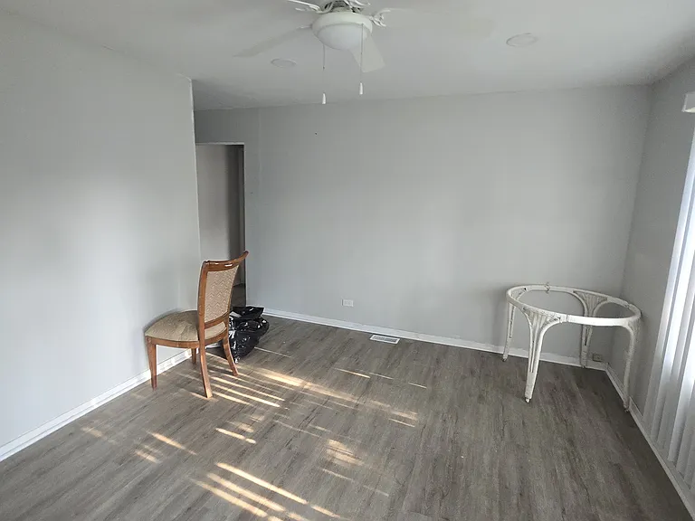 22221 Willow Tree Ave — Photo 3