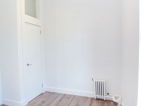 4th image of 165 Howard Ave APT 4L