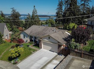 1954 SW Harbor View Ln, Oak Harbor, WA 98277