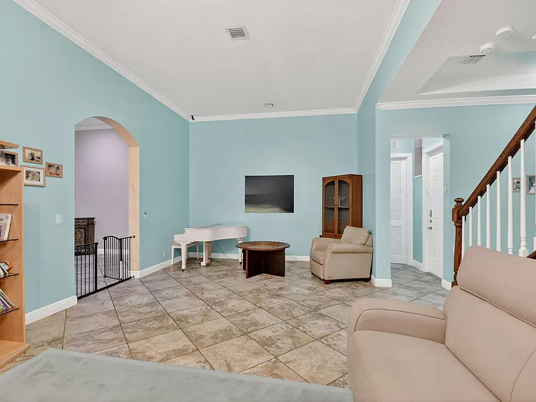 10247 Isle Wynd Ct — Photo 14