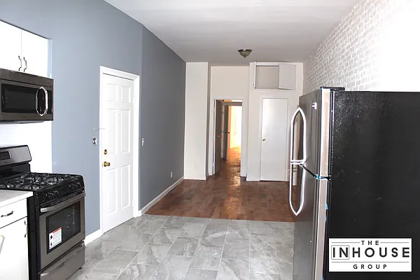 Rented by The InHouse Group | media 28