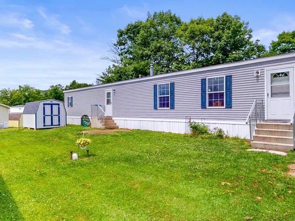 37 Village Drive, Lewiston, ME 04240