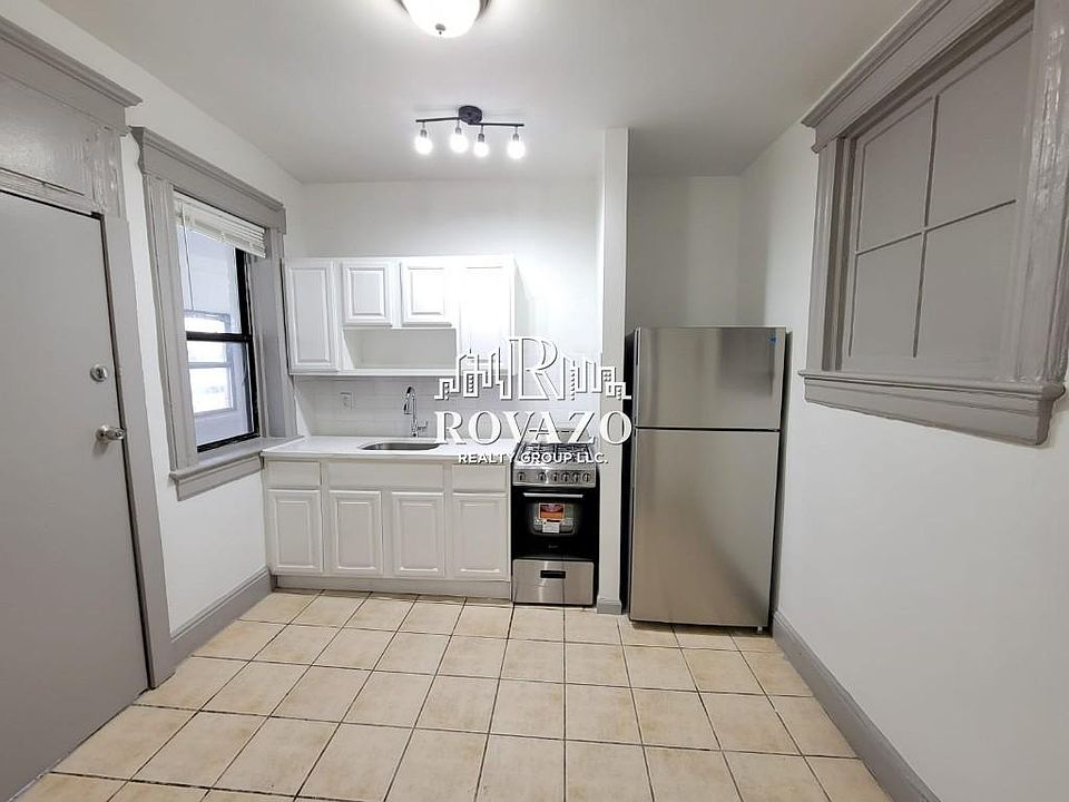 1st image of 67 N Grove St #9