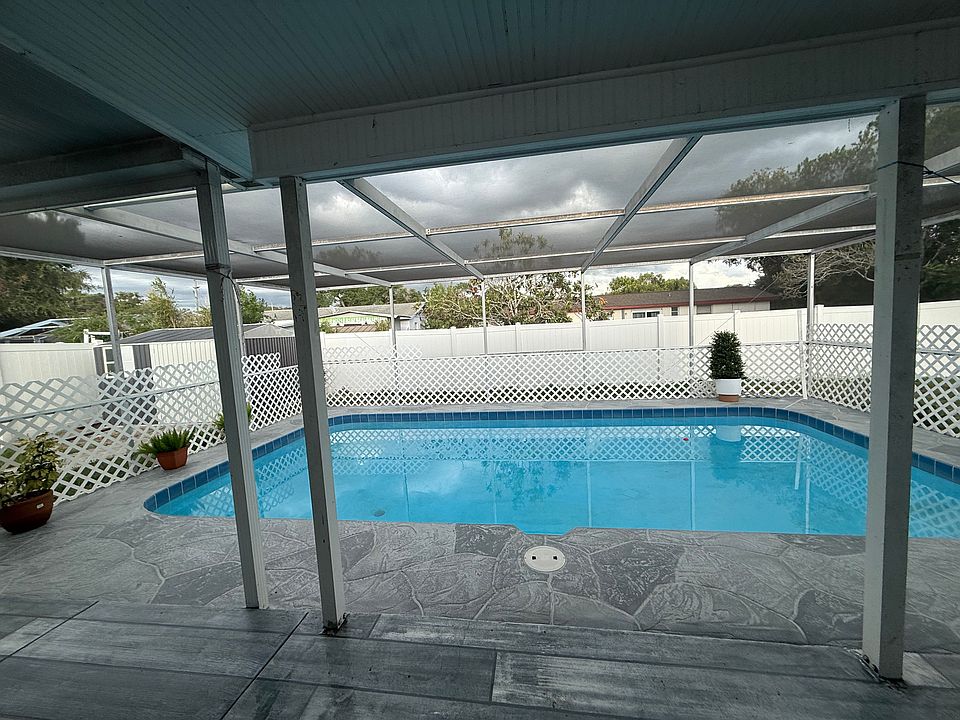 1st image of 502 Neal Ln