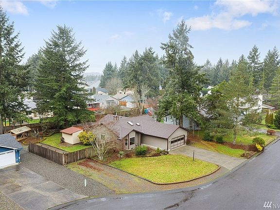 2nd image of 435 Sawmill Ct SE