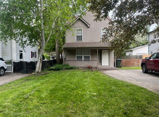 2320 Maddy Ln, Keego Harbor, MI 48320
