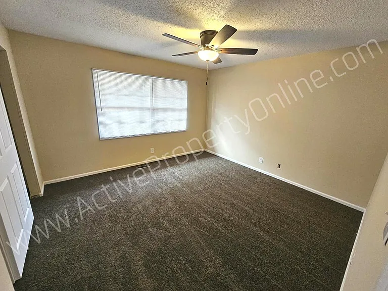 130 Calloway Dr #D — Photo 6