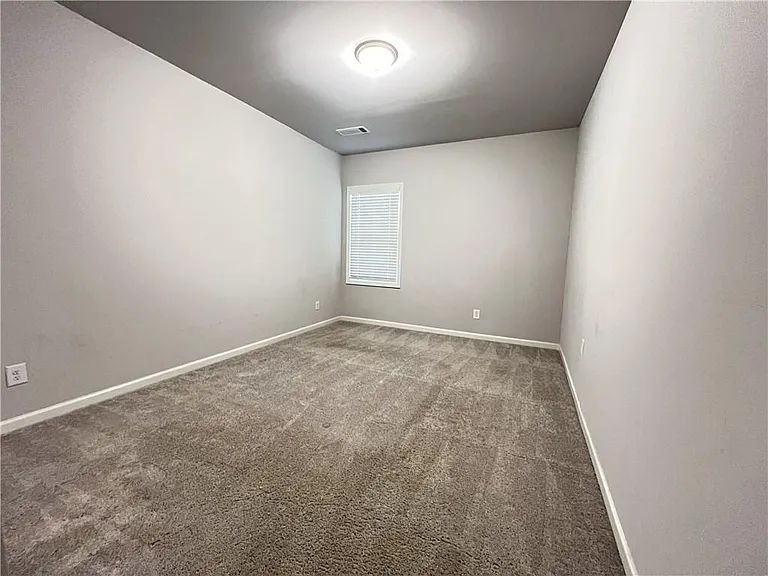 4675 Silver Oak Dr — Photo 38
