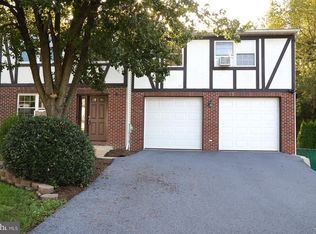 1051 Tom Paine Dr, Lancaster, PA 17603