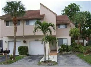 8201 NW 8th Pl, Plantation, FL 33324