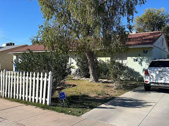 3rd image of 6108 W PINCHOT Avenue