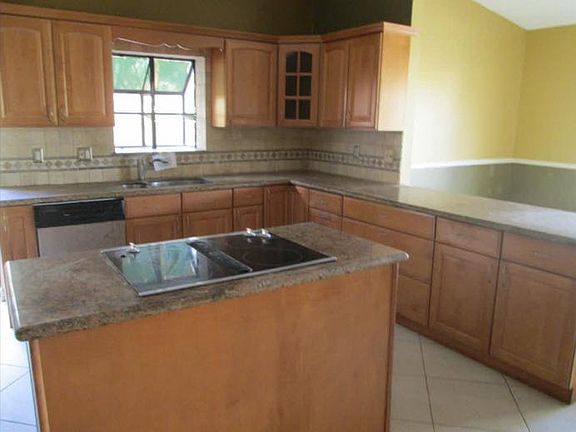 2nd image of 11413 NW 20th Ct