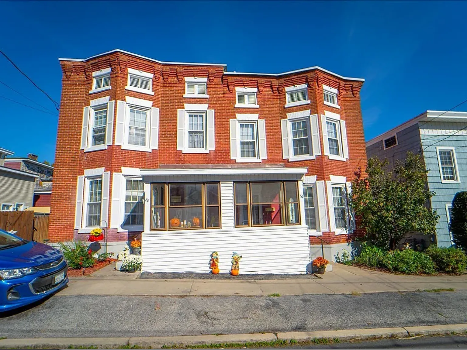 3 bed, 1800 sqft, $1,550 — Photo 1