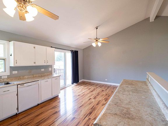 3rd image of 217 Garnett Ave