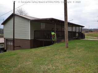 603 Turkey Fork Rd, Sandyville, WV 25275