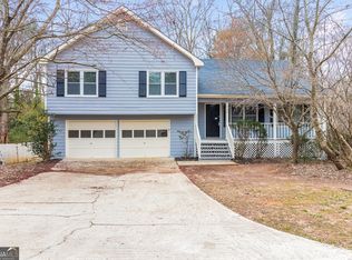 760 Simmons Mine Cir, Sugar Hill, GA 30518