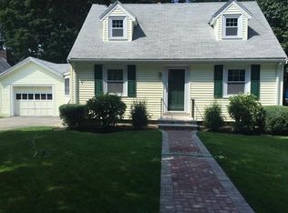 16 Ellis St, Woburn, MA 01801