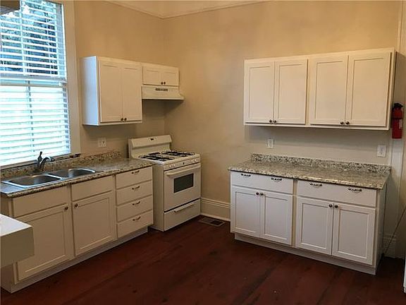 2nd image of 4221 Dumaine St