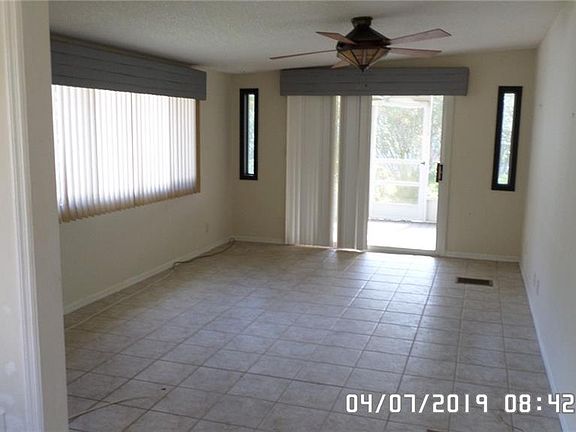 4th image of 1766 Hilton Head Blvd