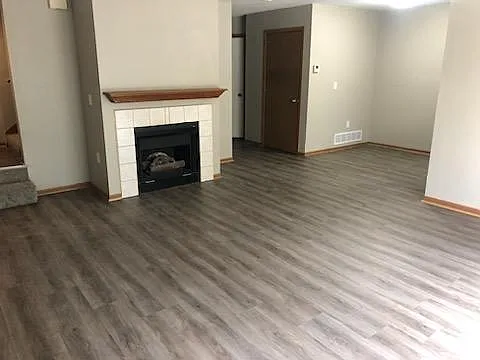 618 Bowers Blvd #4