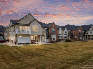 4261 Hampton Ridge Blvd, Howell, MI 48843