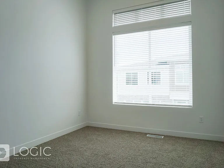 5484 W Ace Ct — Photo 13