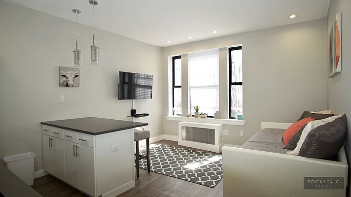 Rented by BRICK & GALO REALTY CORP | media 2