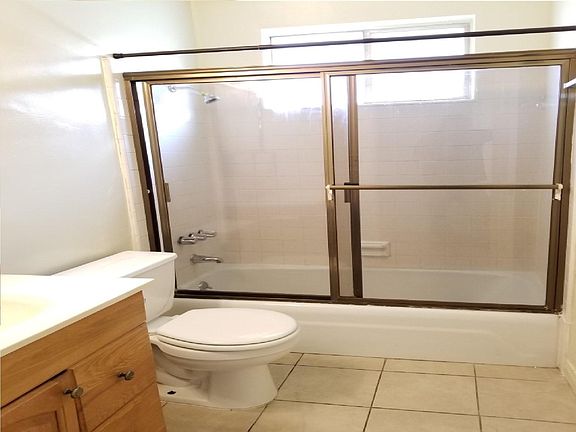 4th image of 4332 W 141st St APT C