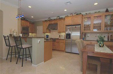 5th image of 7066 Sherbourne Ln