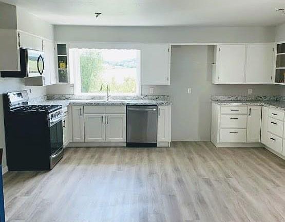 5th image of 120 Madison St #2049