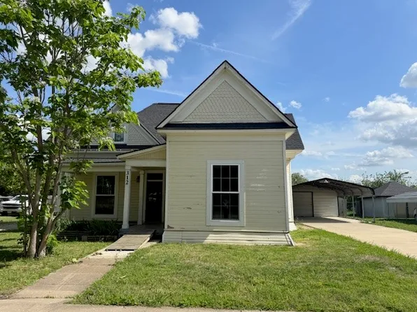 312 Poplar St, Italy, TX 76651