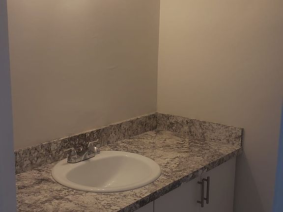 3rd image of 30 NE 209th Ter
