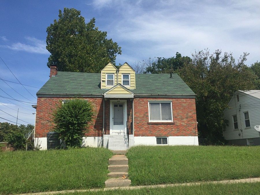 1st image of 2539 McLaran Ave