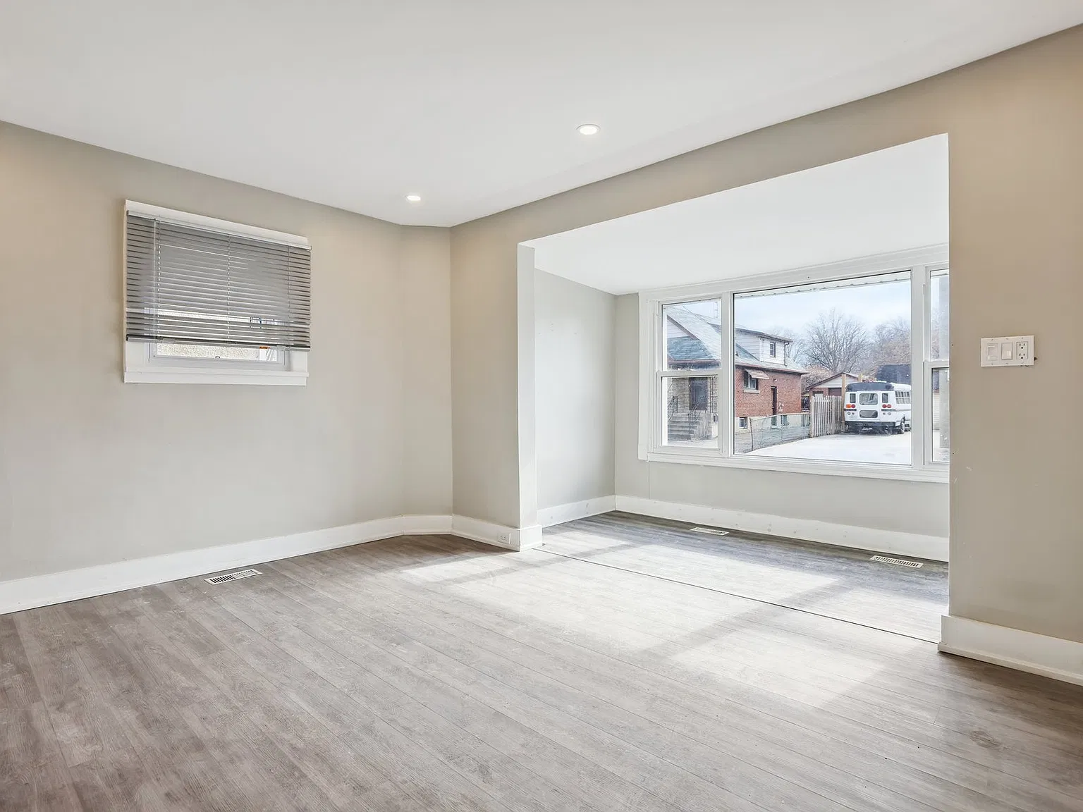 19 Seneca St St. Catharines — Photo 4