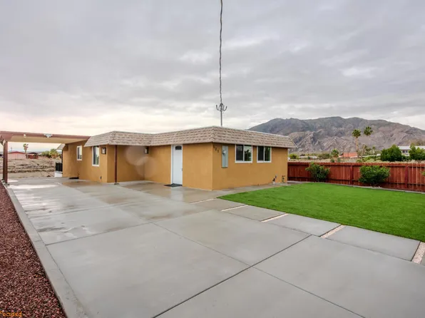 125 Marseille Ln, Thermal, CA 92274