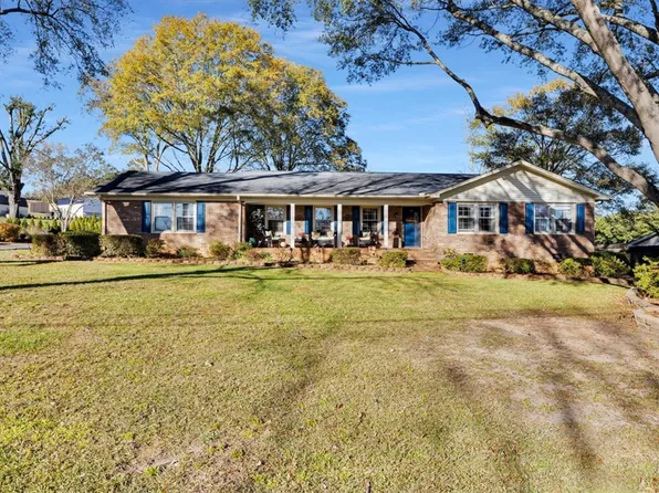 104 Carolina Ave, Easley, SC 29640
