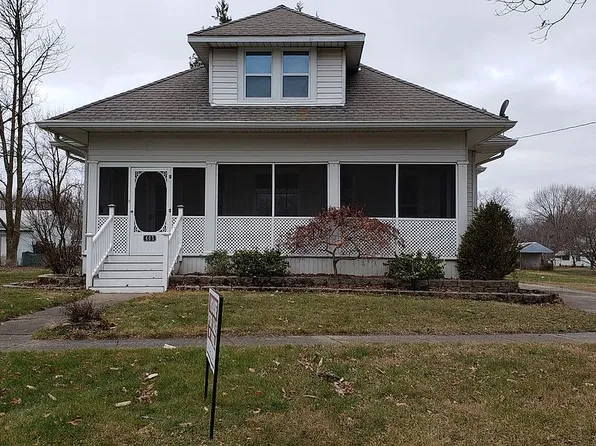405 N Washington St, Martinsville, IL 62442