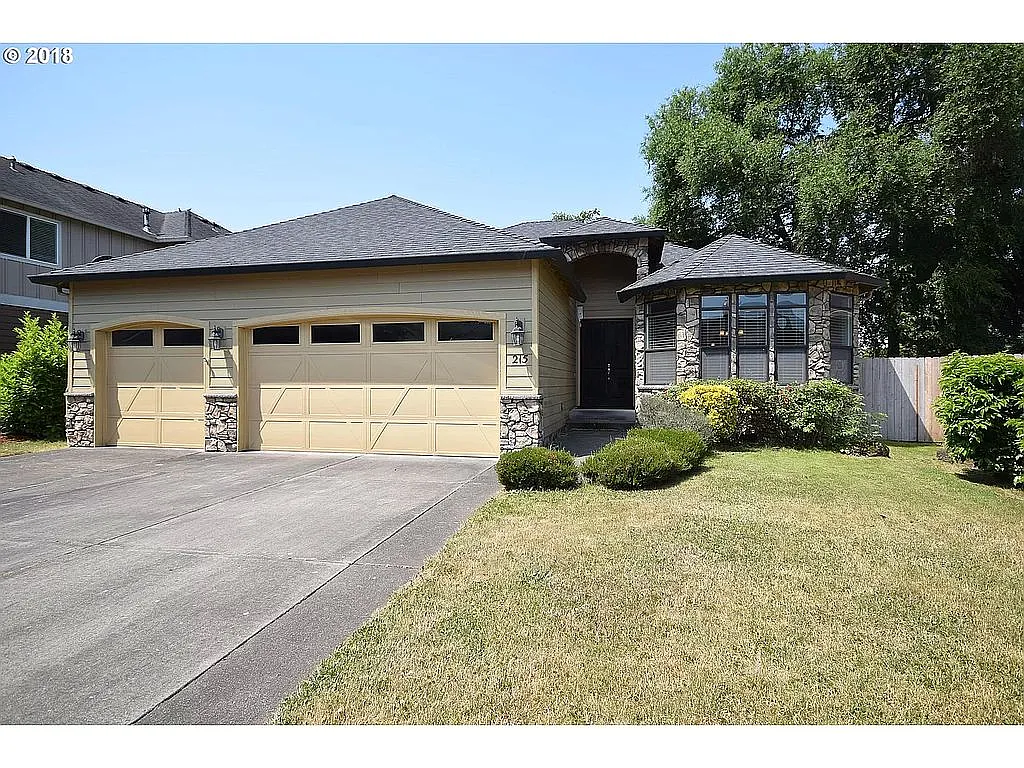 215 Misty Ln photo 1