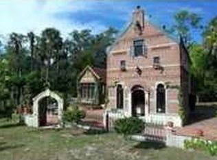 2291 Wacassa Dr, Geneva, FL 32732