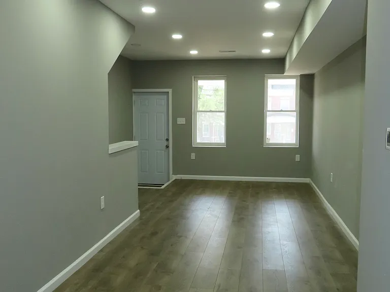 3924 Edmondson Ave — Photo 4