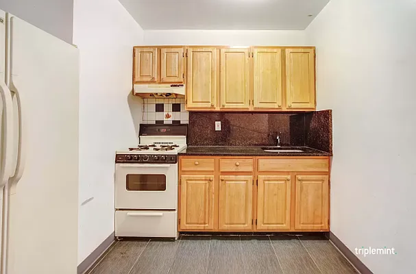 Rented by Triplemint | media 12