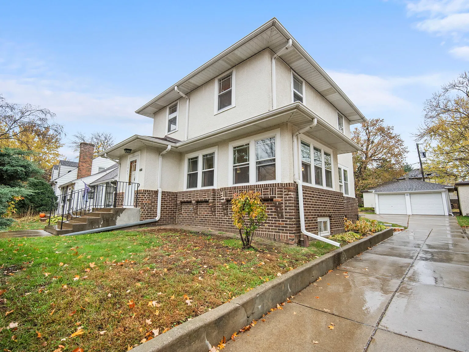 3 bed, 2100 sqft, $2,950 — Photo 3