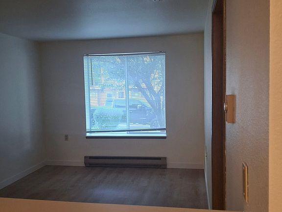 4th image of 2418 NW 57th St Unit 202
